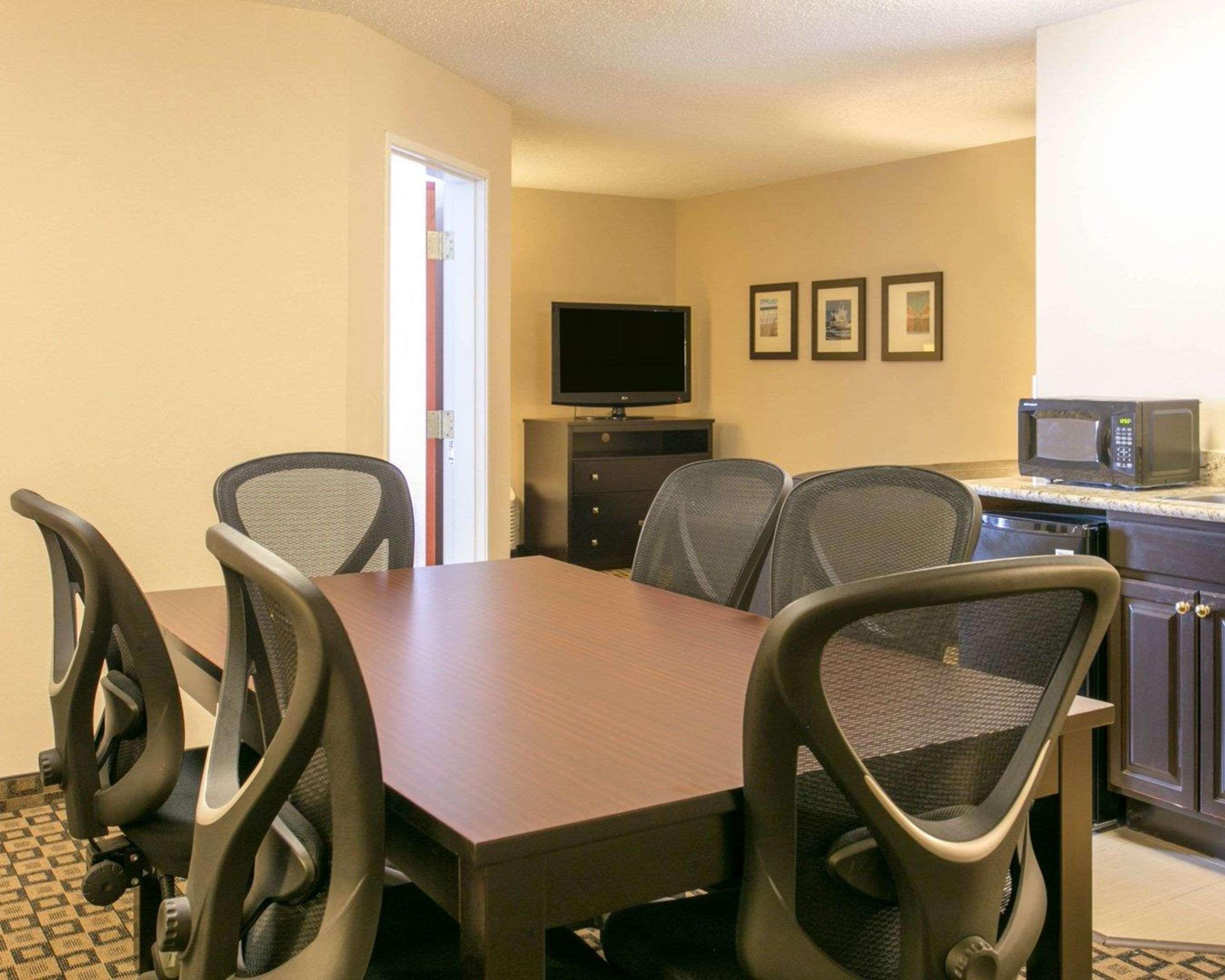 Comfort Suites Benton Harbor - St Joseph Dış mekan fotoğraf