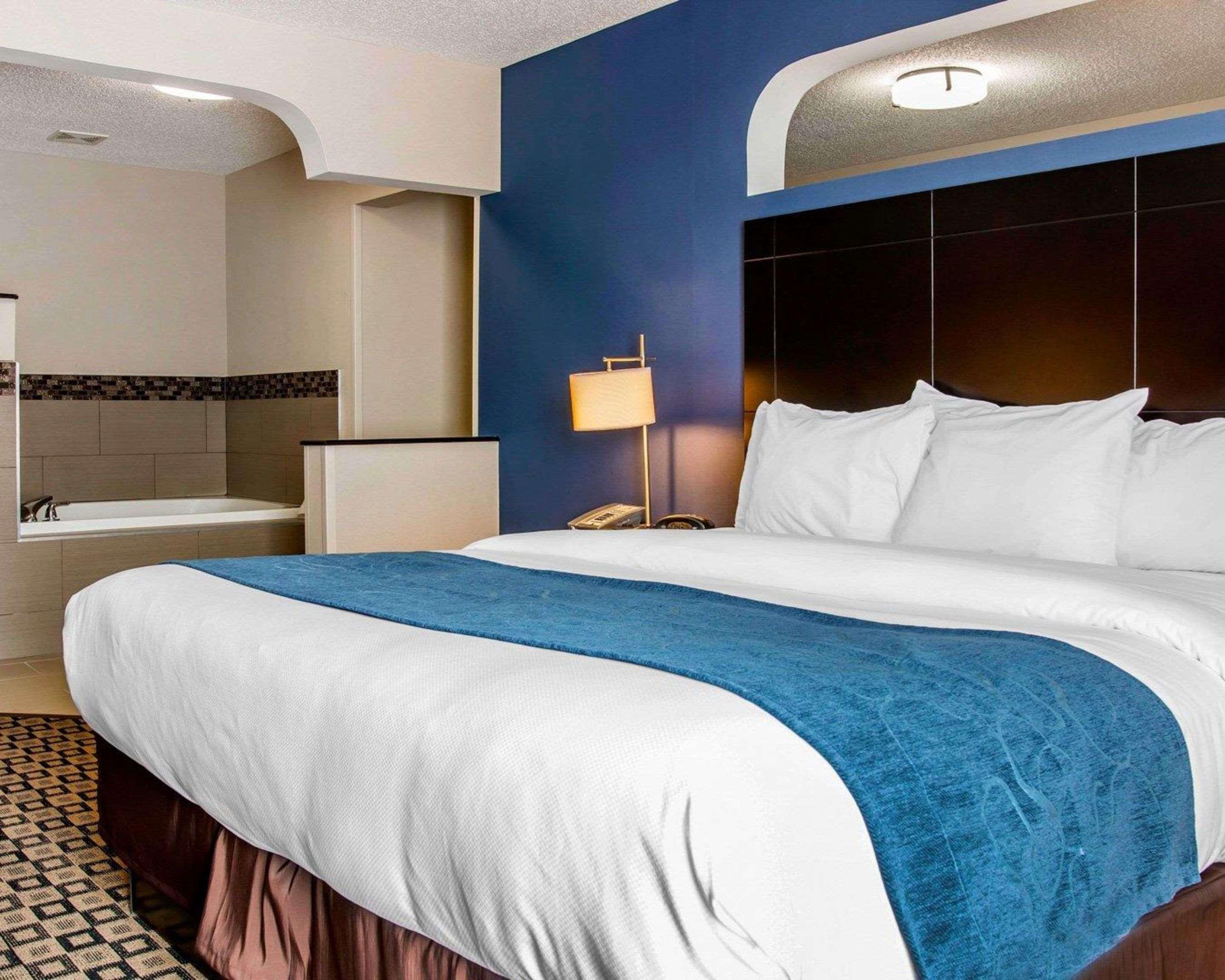 Comfort Suites Benton Harbor - St Joseph Dış mekan fotoğraf