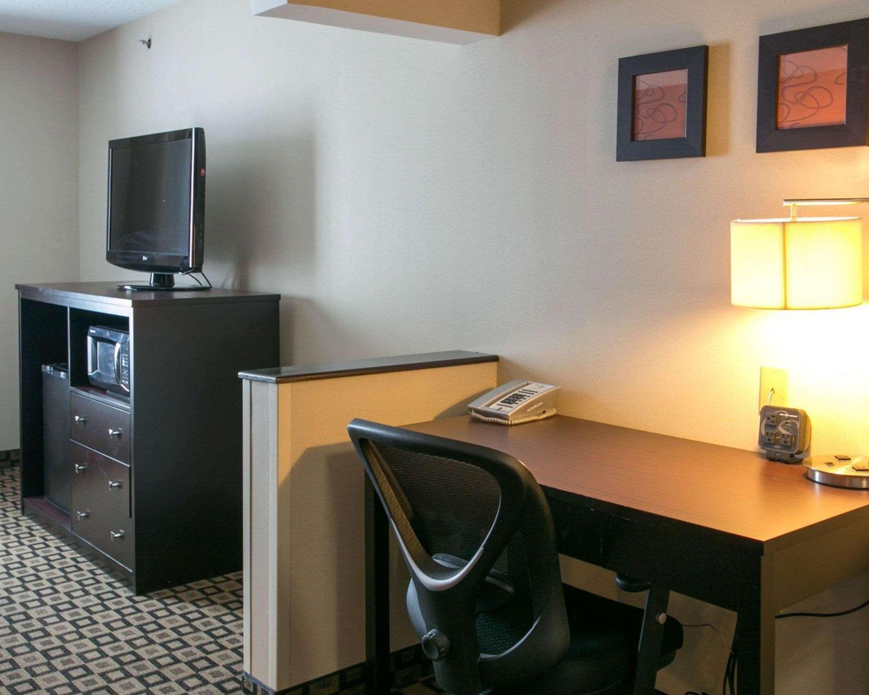 Comfort Suites Benton Harbor - St Joseph Dış mekan fotoğraf