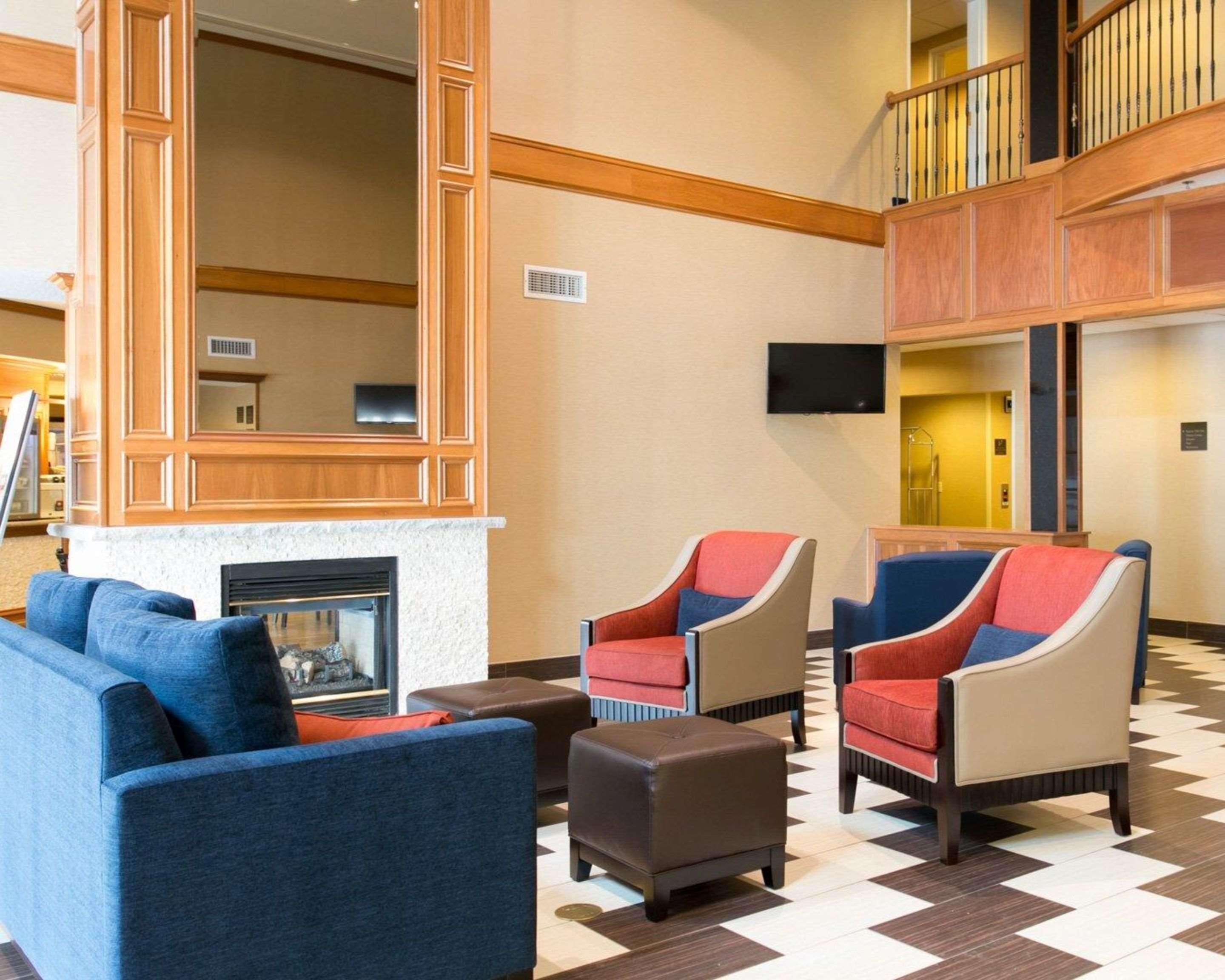 Comfort Suites Benton Harbor - St Joseph Dış mekan fotoğraf