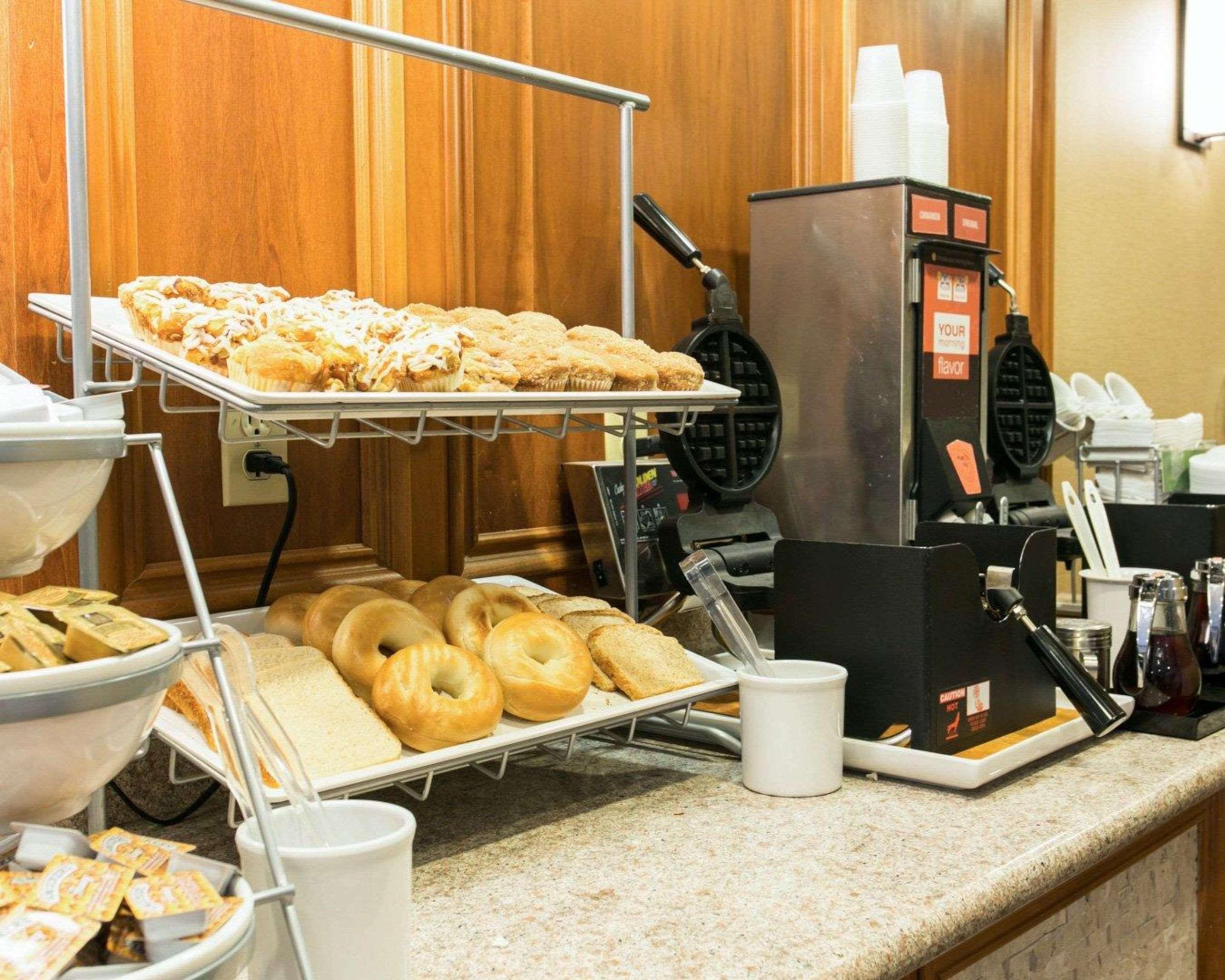 Comfort Suites Benton Harbor - St Joseph Dış mekan fotoğraf